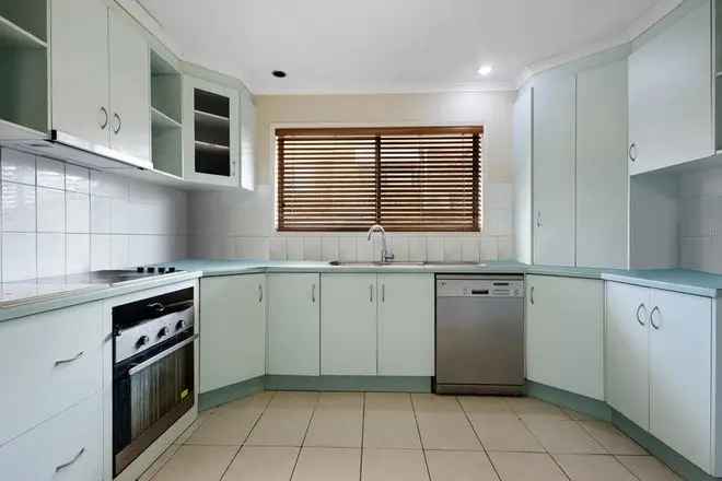 Apartment For Rent in Brisbane City, Queensland