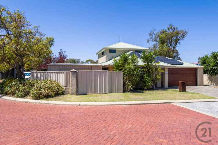 1 Royal Crescent, Wannanup WA 6210 - House For Sale