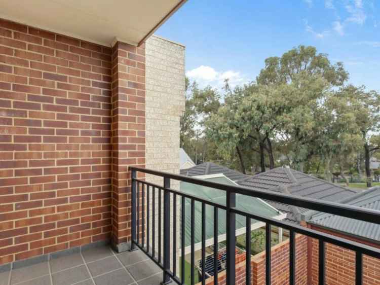 House For Sale in Joondalup, Western Australia