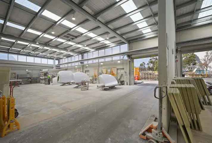 Calling Owner Occupiers & Investors – High Spec Manufacturing Facility with Yard