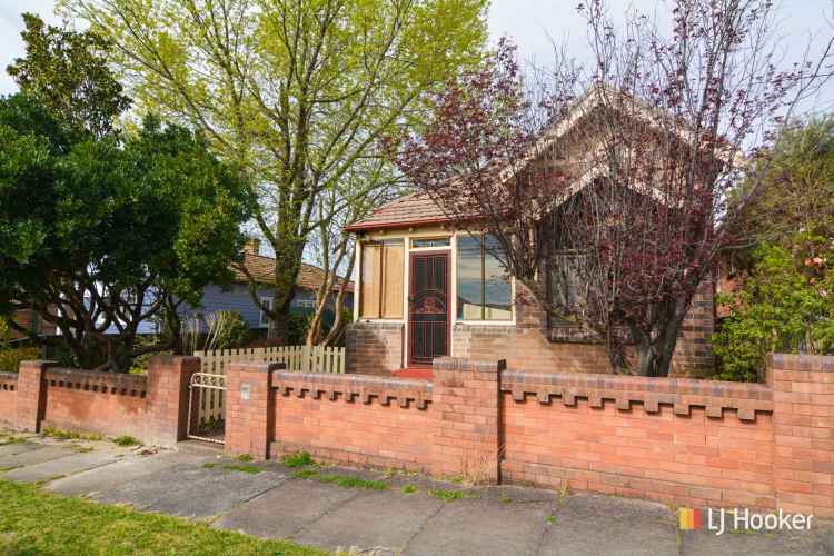 House For Sale in Lithgow, New South Wales