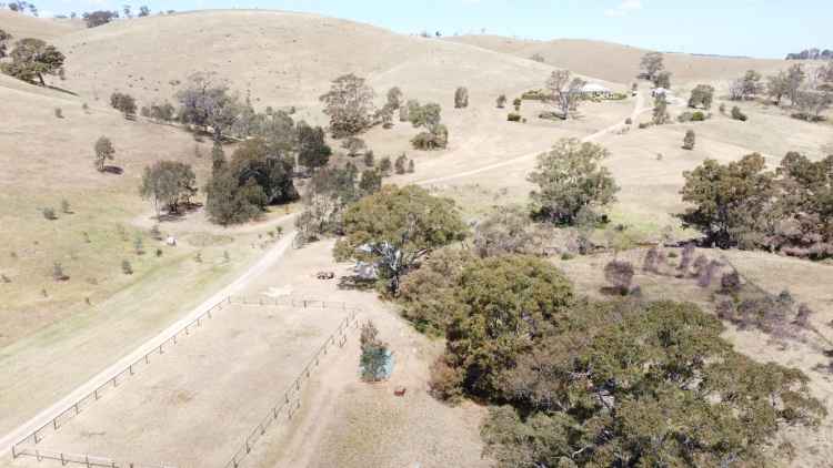 'Bremer Springs' - an off-grid, tailor-made home with views to live for!