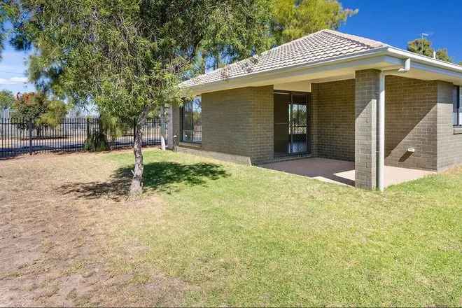 4 Bedroom Home in Hume Country Estate