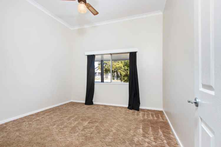 Spacious One Bedroom Flat in Cessnock