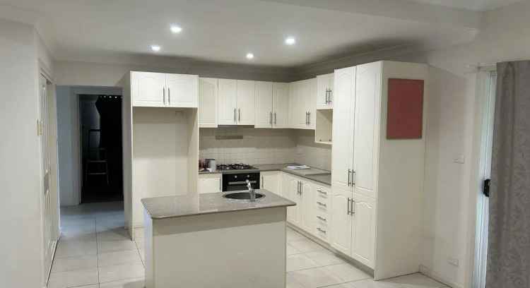 House For Rent in Tamworth, New South Wales