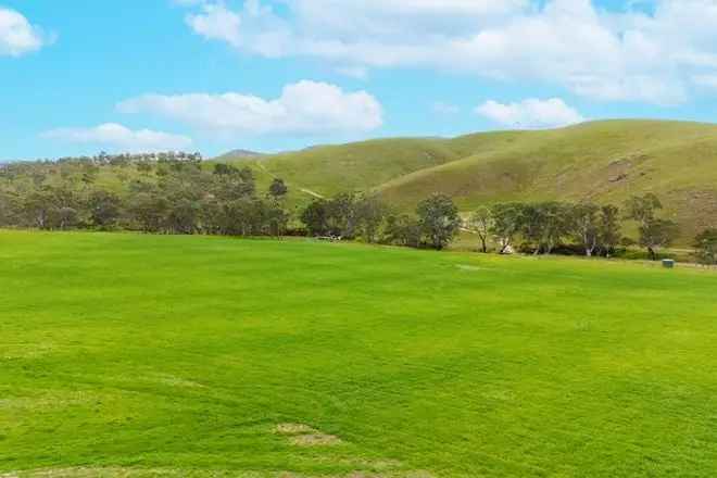 255 Hectare Agricultural Property Near Woodside, Nairne, and Harrogate