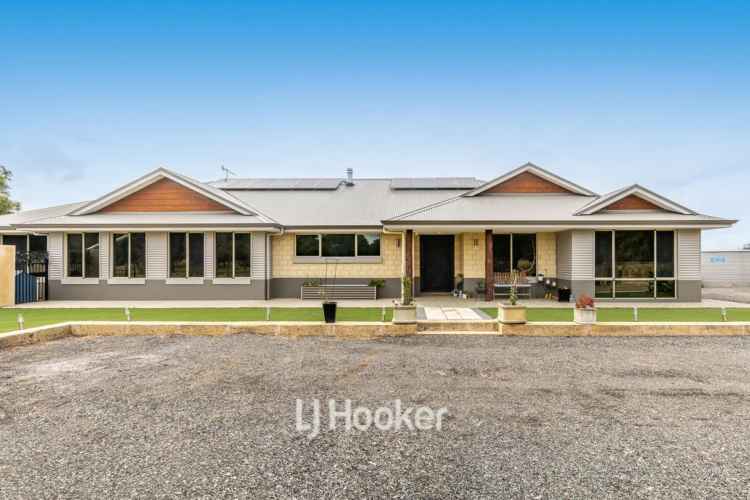 Modern 4 Bedroom Home on 105 Acres Near Bunbury and Boyanup