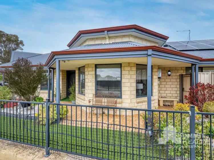 Stylish 4 Bedroom Home in Dalyellup