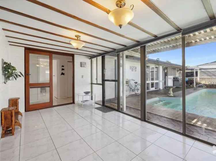 House For Sale in City of Canning, Western Australia