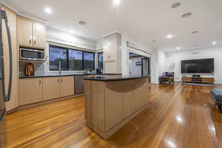 House For Sale in Canberra, Australian Capital Territory