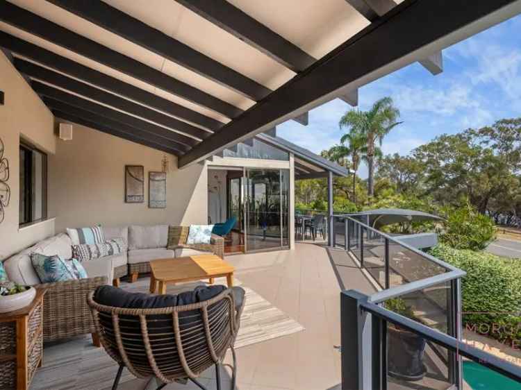 House For Sale in City of Canning, Western Australia