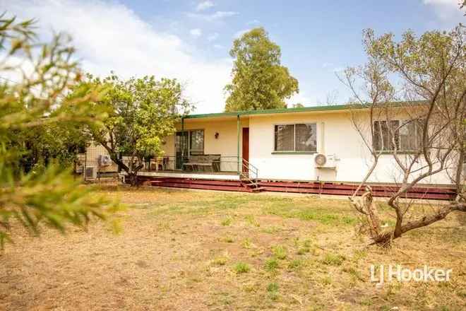 House For Sale in Roma, Queensland