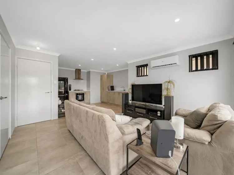 Villa For Sale in City of Wanneroo, Western Australia