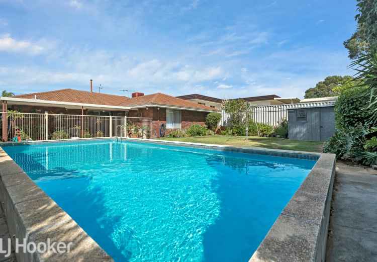 House For Sale in City of Stirling, Western Australia