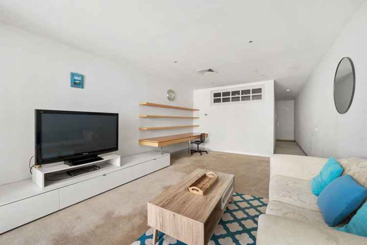 2 rooms apartment of 152 m² in Melbourne