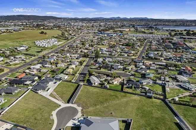 Land For Sale in Devonport, Tasmania