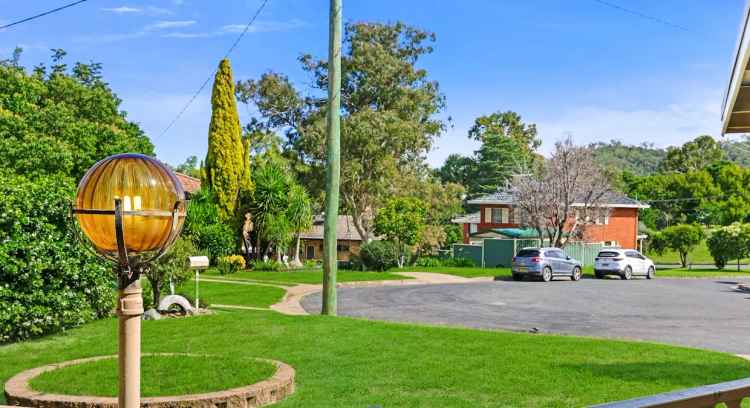 THREE BEDROOM HOME EAST TAMWORTH