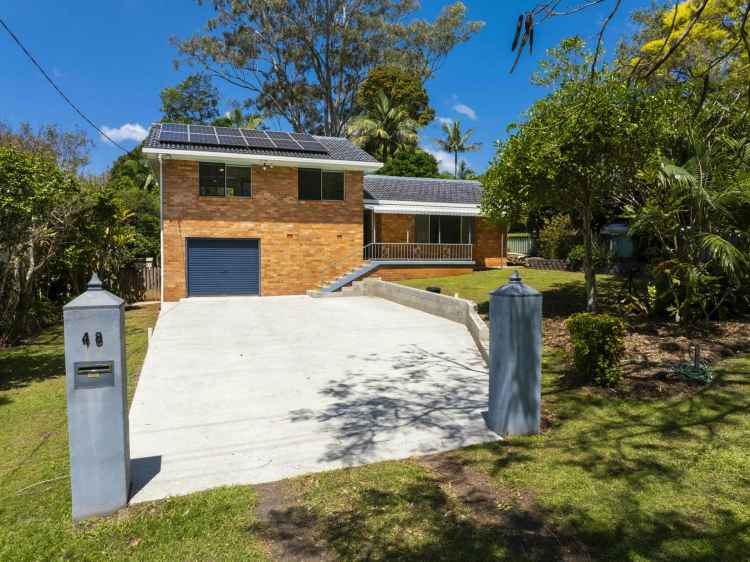 3 Bedroom Home with Large Garden and Workshop - Goonellabah