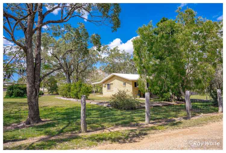 Glendale Acreage with a Lowset Brick