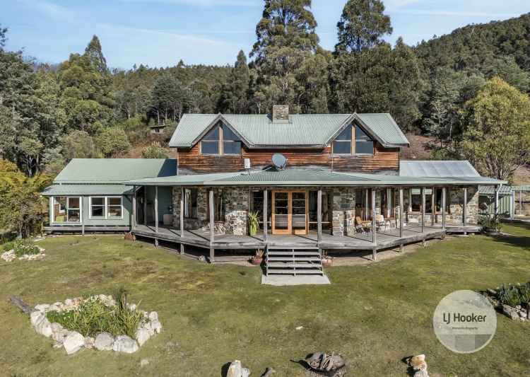 House For Sale in Hobart, Tasmania