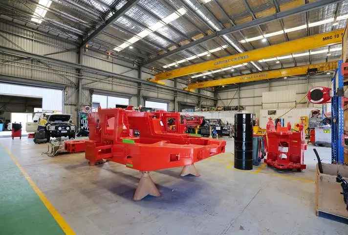 Workshops With Cranes, Power & Hardstand