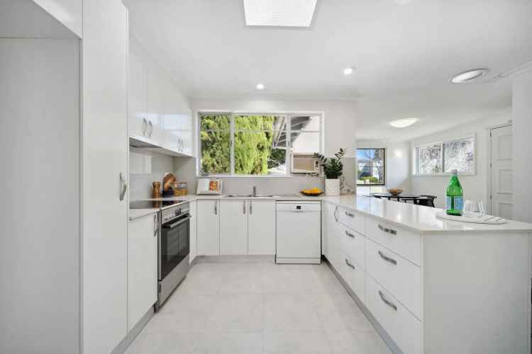 House For Sale in Canberra, Australian Capital Territory