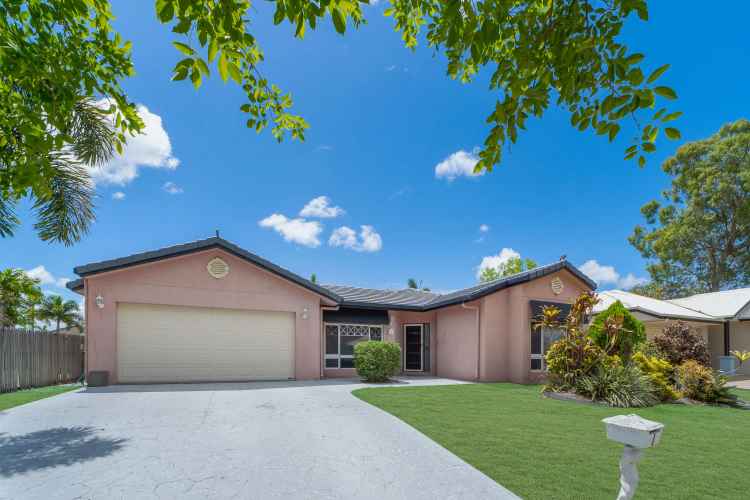 Family home in quiet location