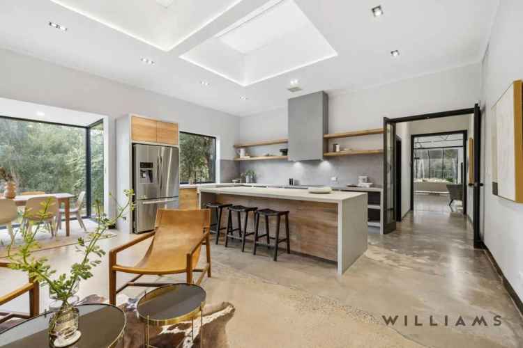 Private C.1970 Property with Expansive Grounds and Native Bushland