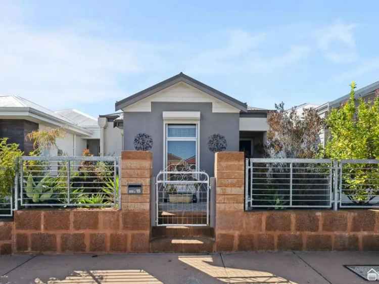 Charming Cottage Style Home in Byford