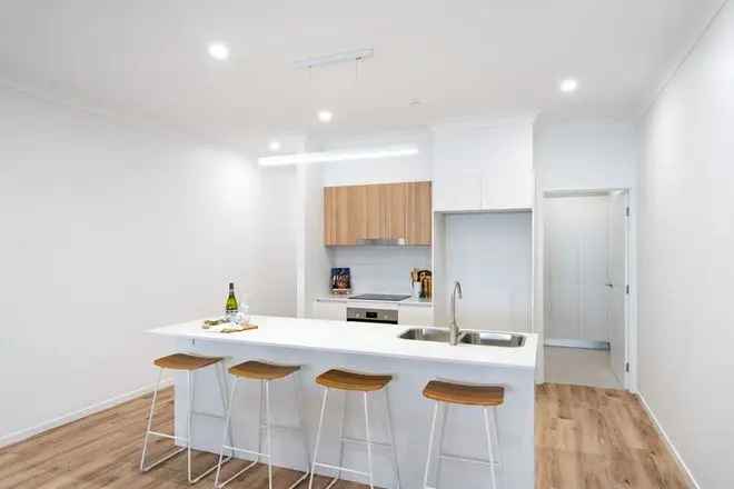 Apartment For Sale in Cairns, Queensland