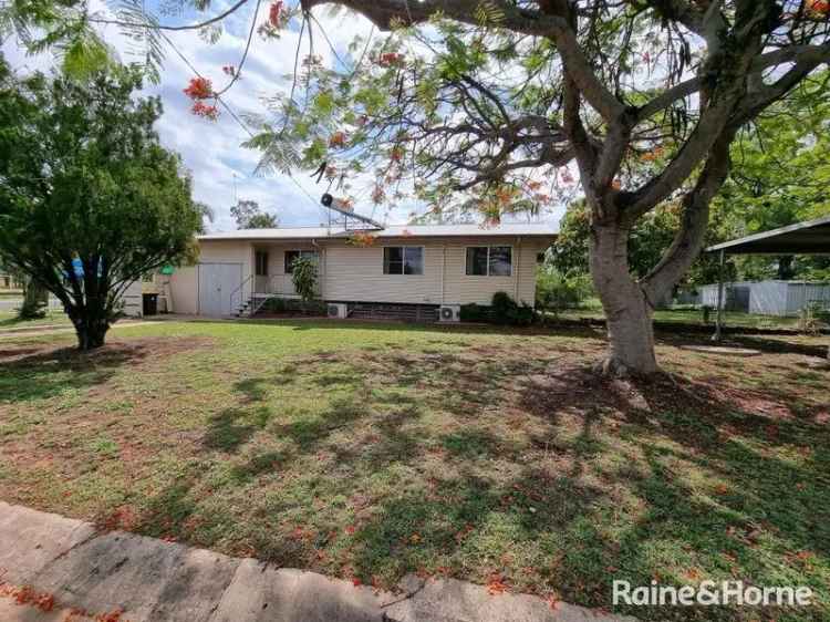 3 bedroom lowset on a corner block