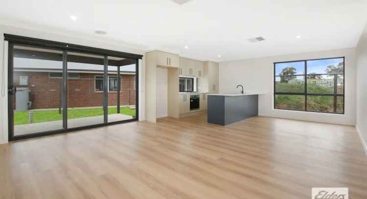 House For Rent in City of Wodonga, Victoria