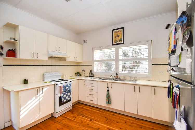 House For Rent in Orange, New South Wales