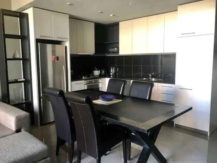 2 rooms apartment of 288 m² in Melbourne