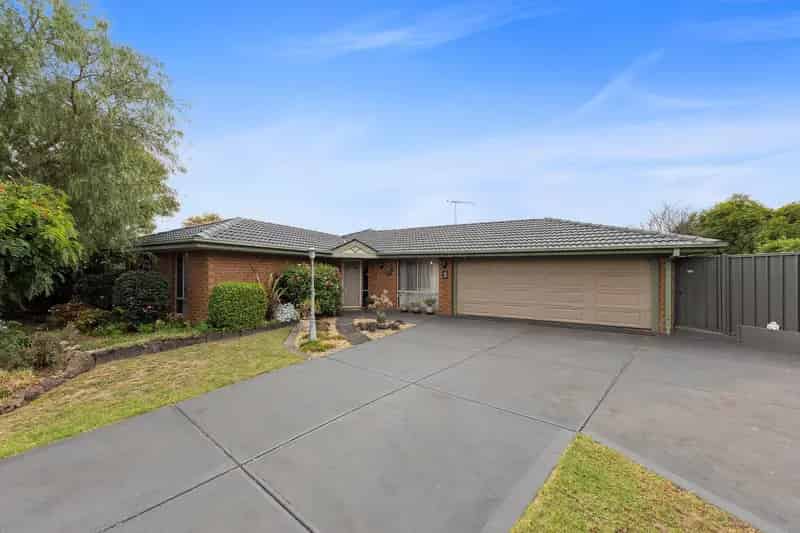 BEAUTIFULLY UPDATED & BRILLIANTLY LOCATED - A PLACE YOU'LL BE PROUD TO CALL HOME