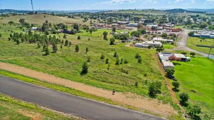 Buy Land in Parkes with Beautiful Views and Great Amenities