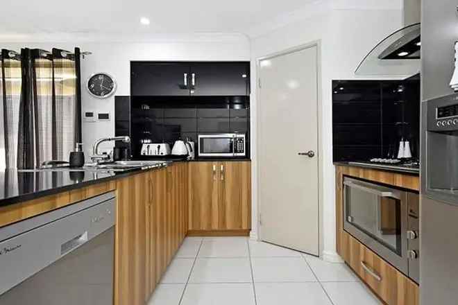 House For Sale in City of Swan, Western Australia