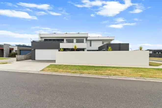 House For Sale , 8, Quoll Way, City of Latrobe, Victoria