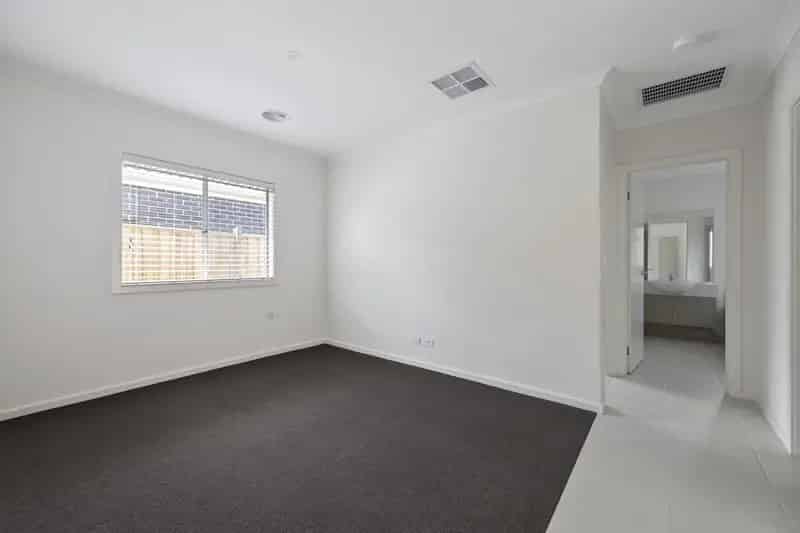 Buy Family Home Modern 3 Bedroom 2 Bathroom Comfortable Living