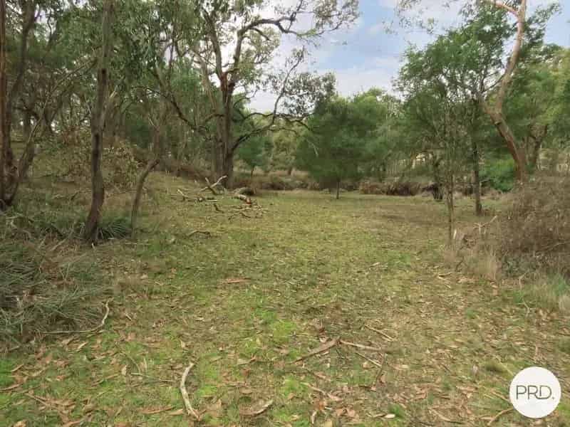 Build Your Dream Home on This Country Retreat Land in Australia