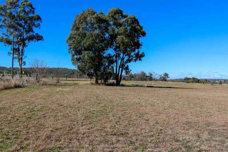 Lake Inverell Estate