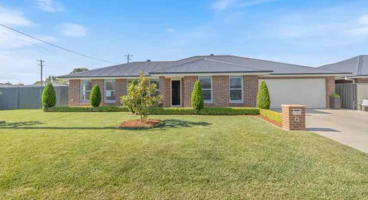 House For Sale in Bathurst, New South Wales