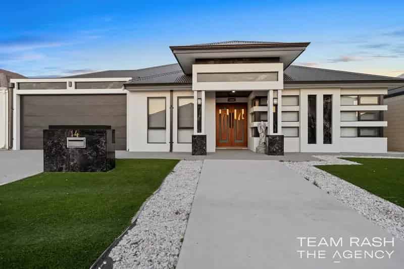 House For Sale - 14 Glisten Street, Bennett Springs WA 6063