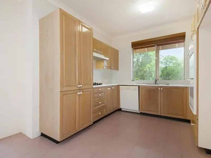 4 rooms house of 297 m² in Sydney