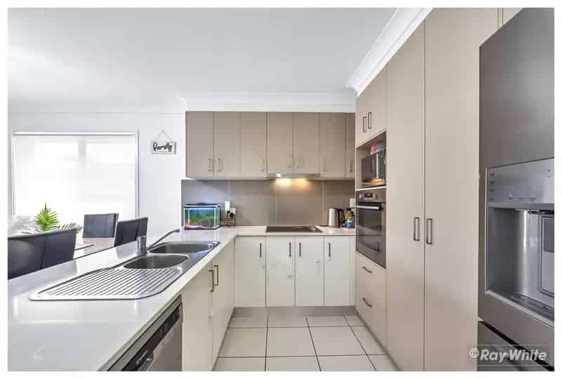 Stunning modern low set home