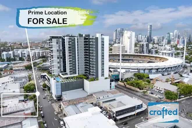 House For Sale , 15, Trafalgar Street, City of Brisbane, Queensland