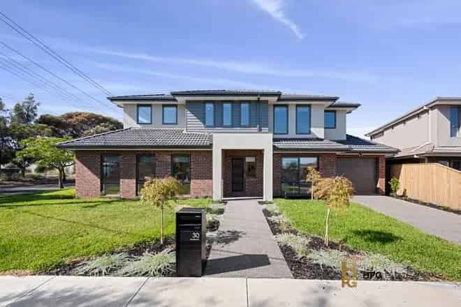 House For Sale , 30, Henderson Road, Melbourne, Victoria