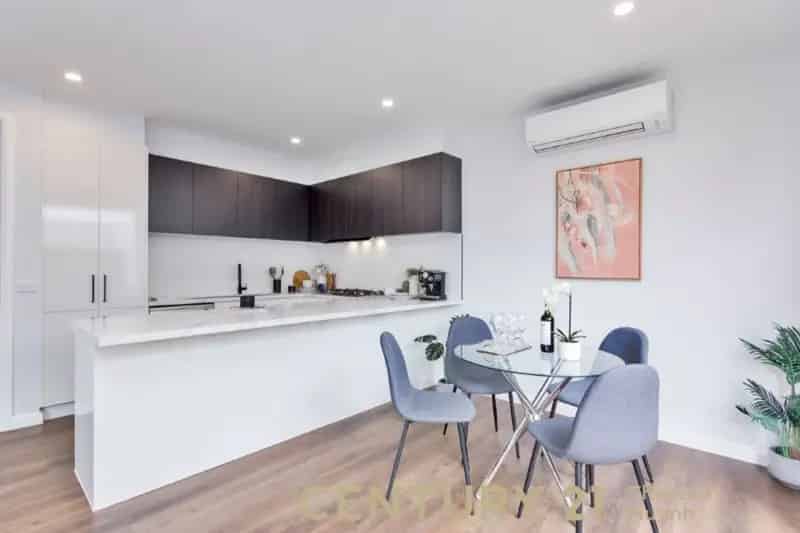 2/2 Luxford Court, Springvale VIC 3171 - Townhouse For Lease