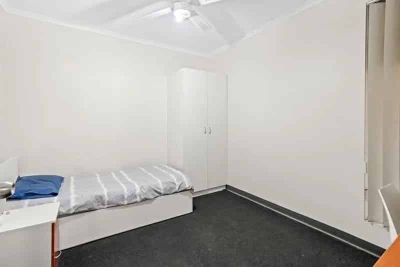 Ground-Floor Three Bedroom Apartment in the Heart of Mawson Lakes!