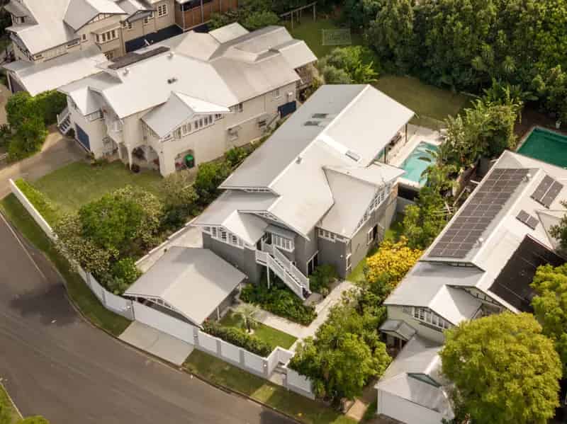 Timeless Family Sanctuary in Ashgrove's Esteemed Avenues